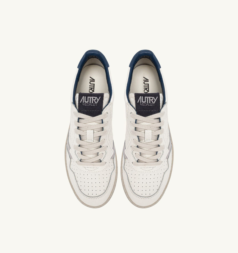 MEDALIST LOW SNEAKERS IN LEATHER COLOR ENSIGN BLUE AND PEROSCOPE 5