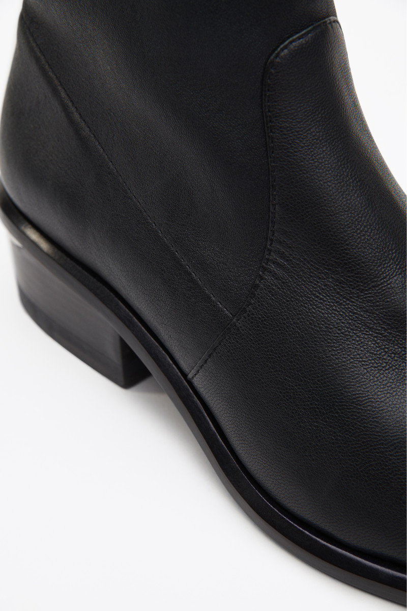 KORI STRETCH BOOT IN LEATHER 4