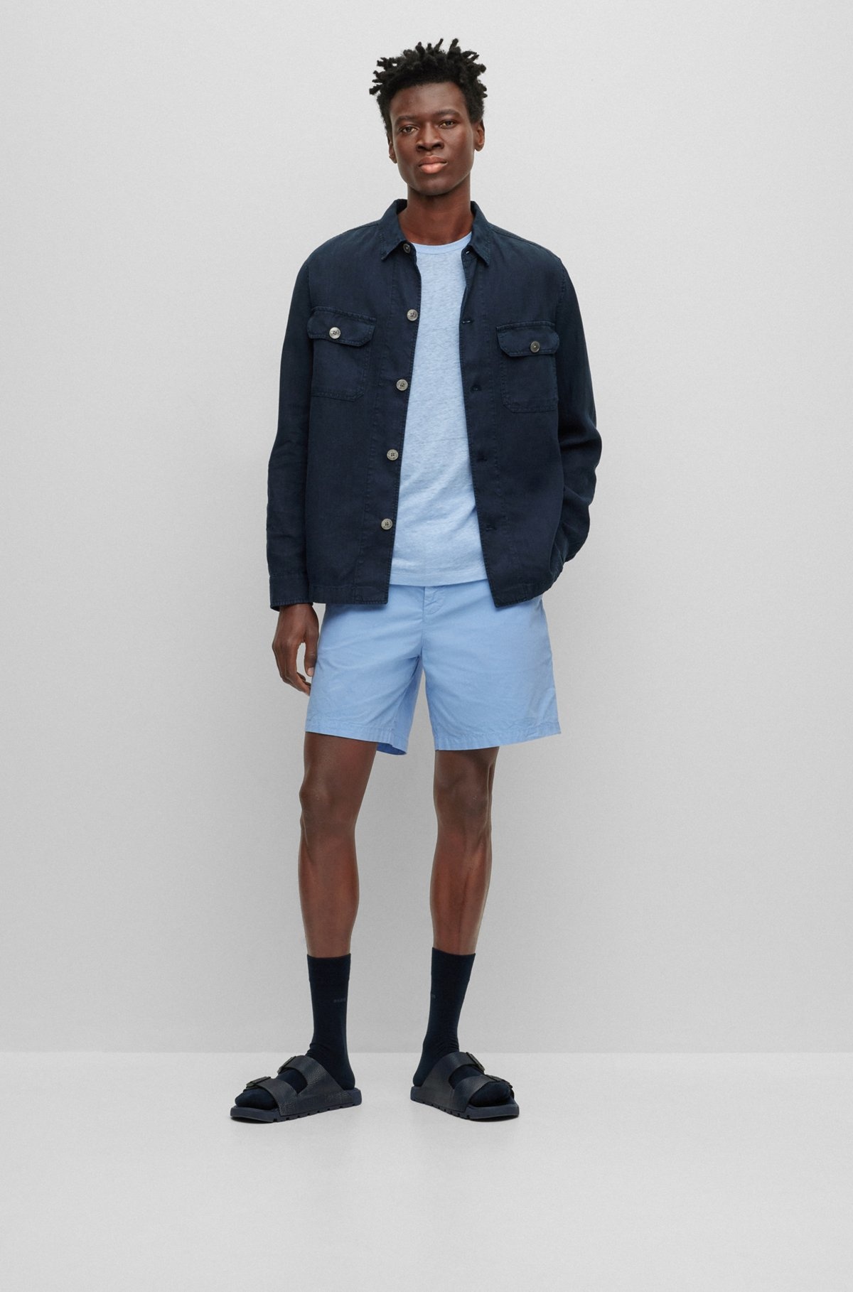 REGULAR-FIT SHORTS IN PAPER-TOUCH STRETCH COTTON - 3