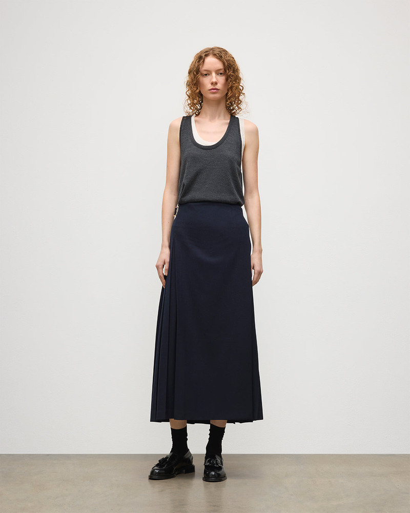 Johnstons of Elgin Le Kilt | Johnstons of Elgin Navy Long Kilt outlook