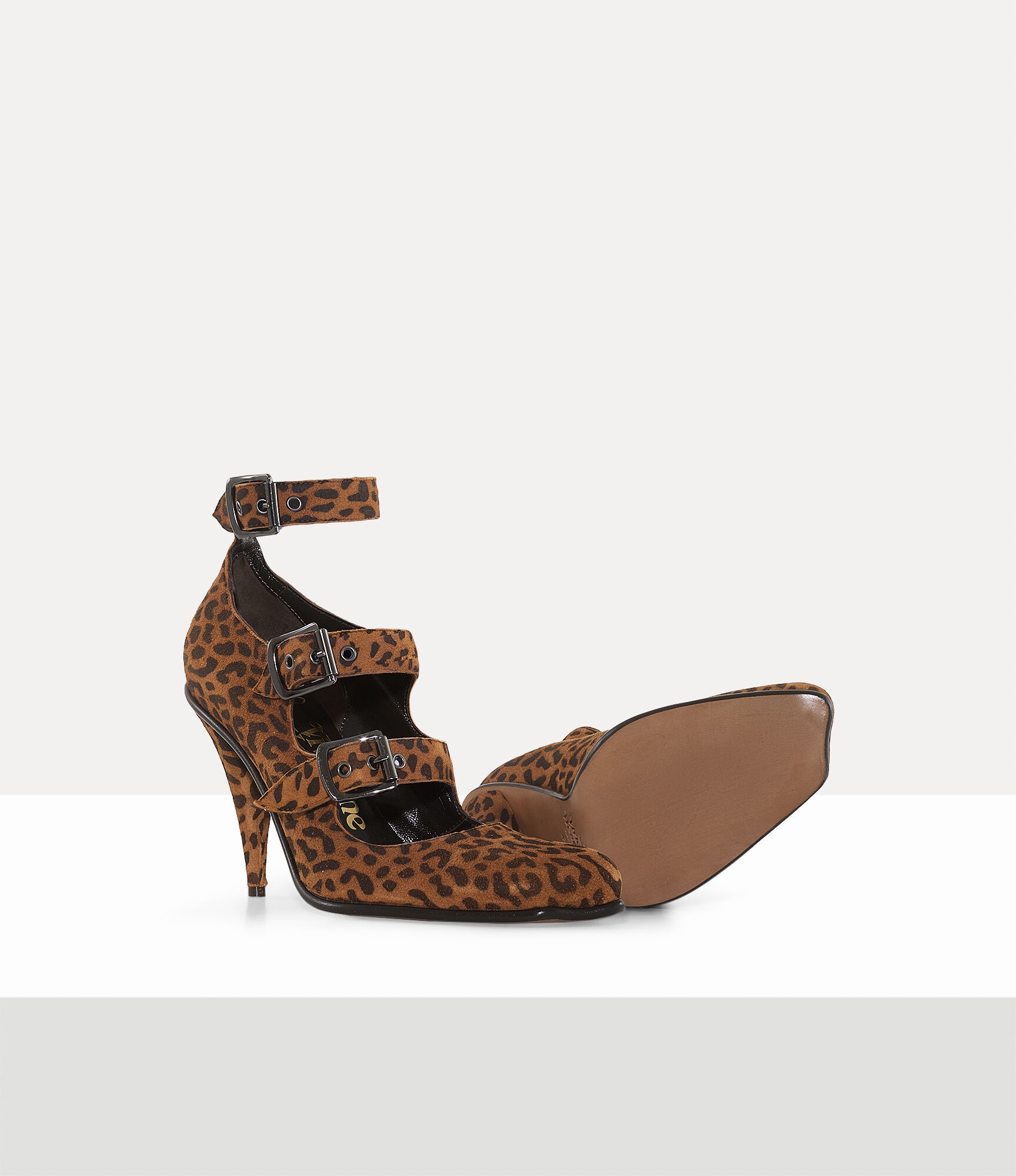 SAVAGE HEEL - 3