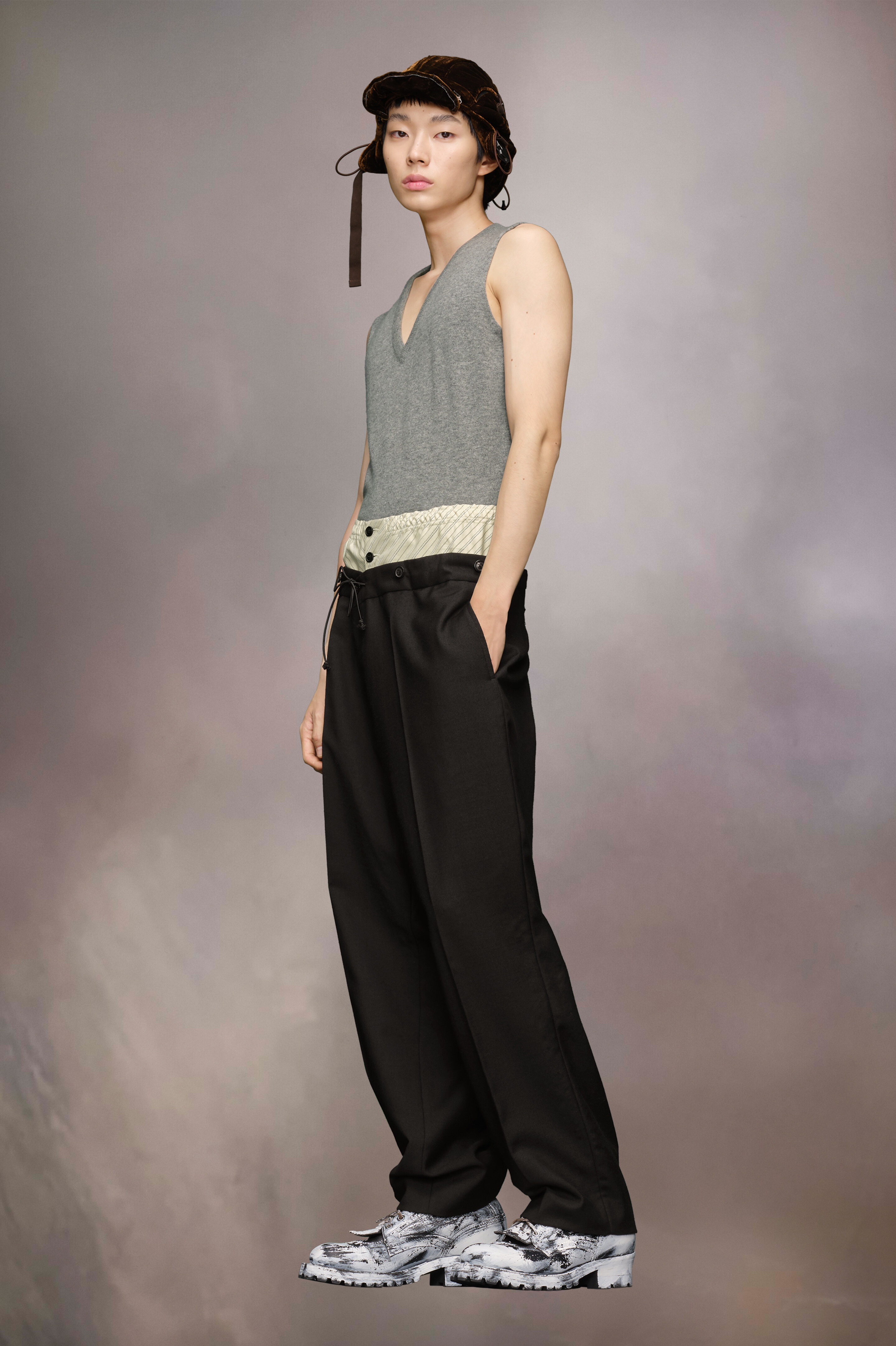 Anonymity of the lining trousers - 4