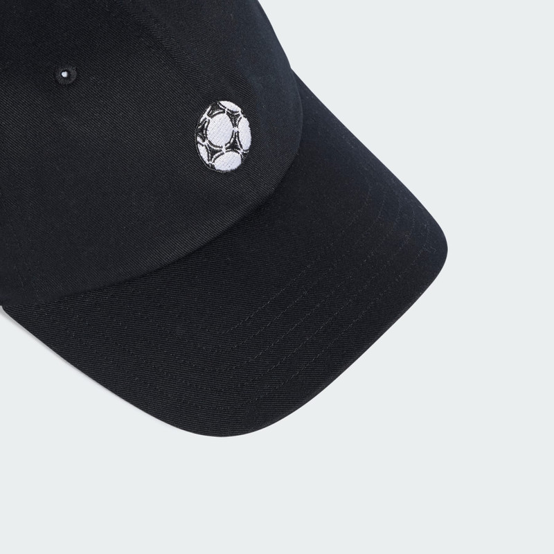 adidas Soccer Baseball Cap outlook