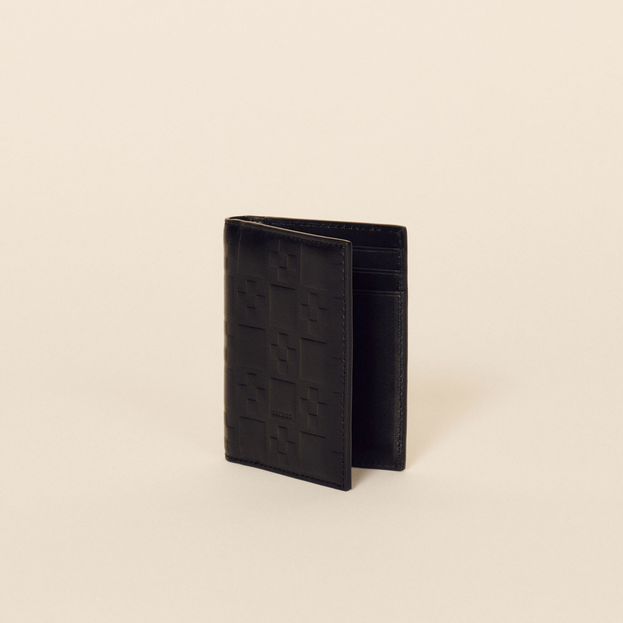 Embossed leather vertical card holder - 2