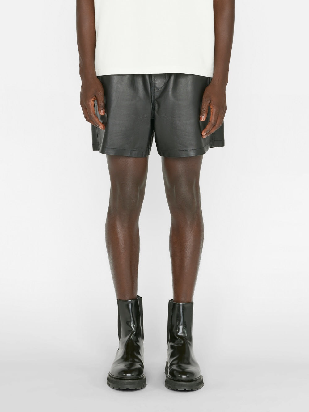 Volley Leather Short in Noir - 2