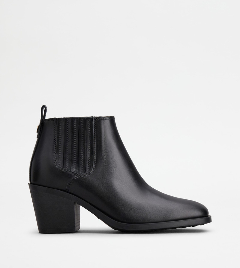 ANKLE BOOTS IN LEATHER - BLACK 1