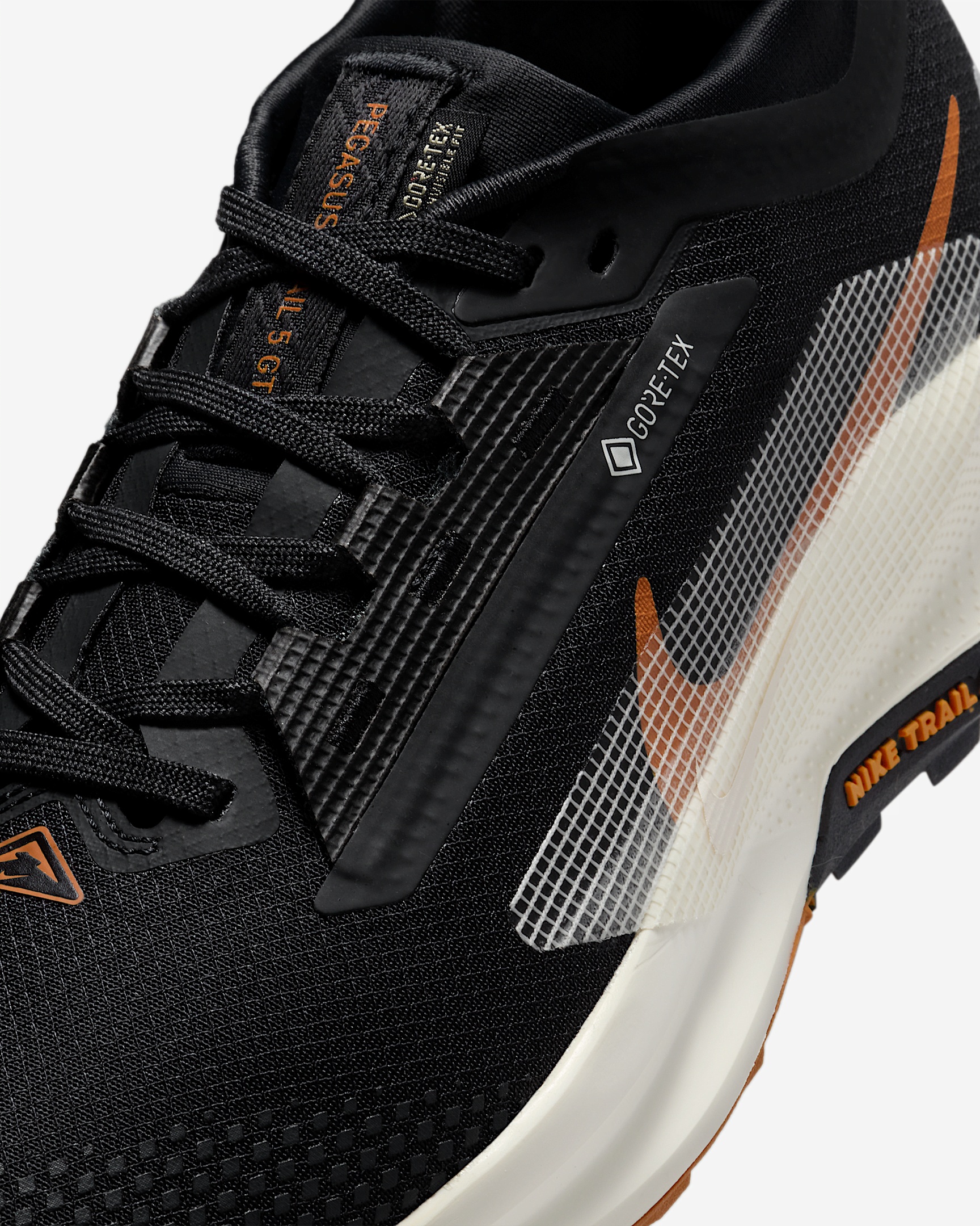 Nike Pegasus Trail 5 GORE-TEX Women's Waterproof Trail Running Shoes - 7