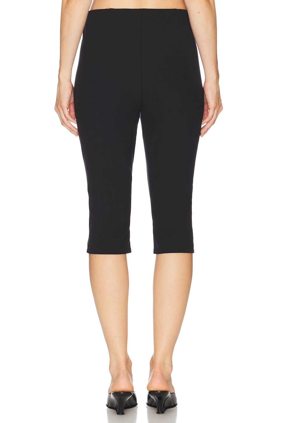 Capri Pant - 4