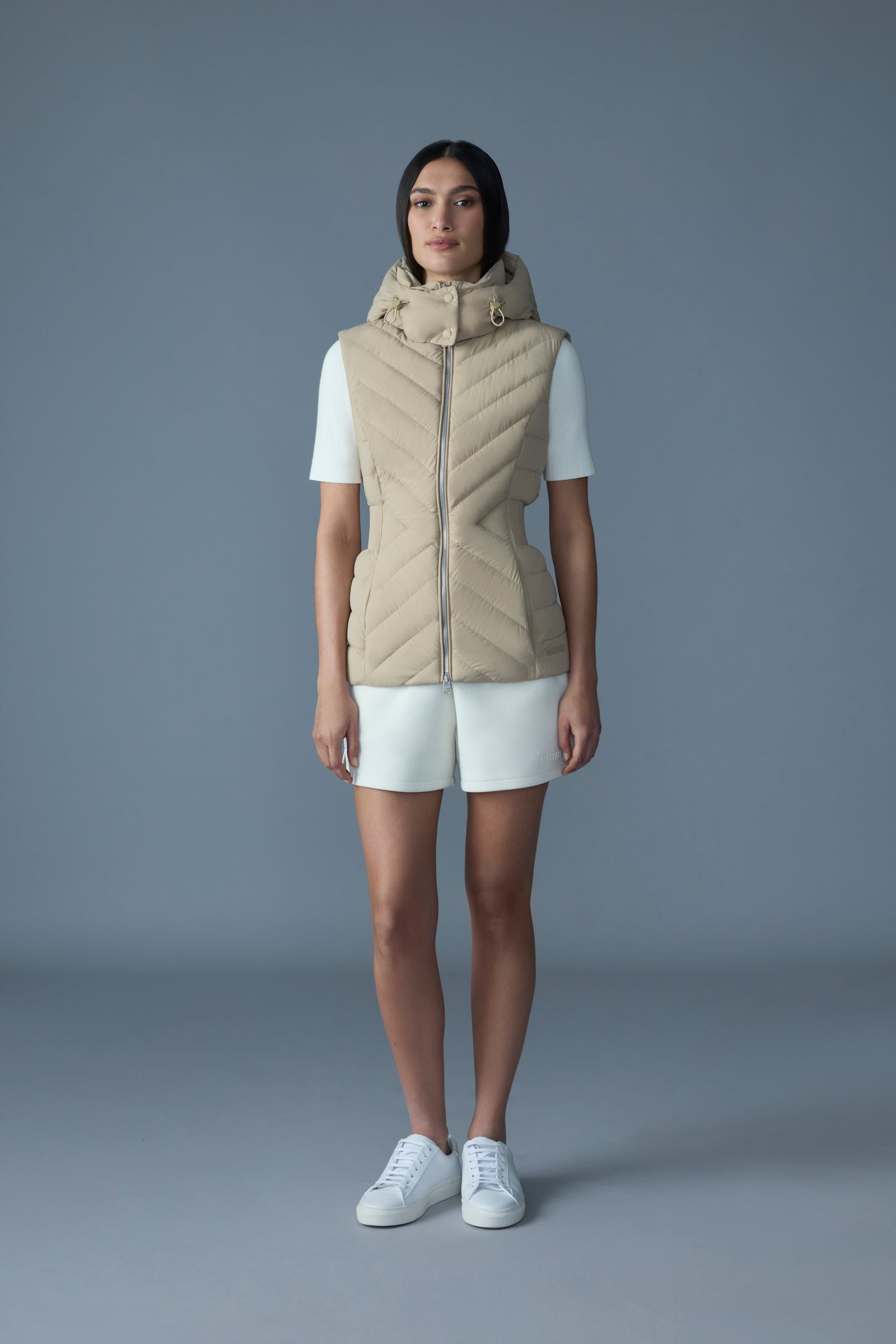 HOSHI Light down hooded vest - 2