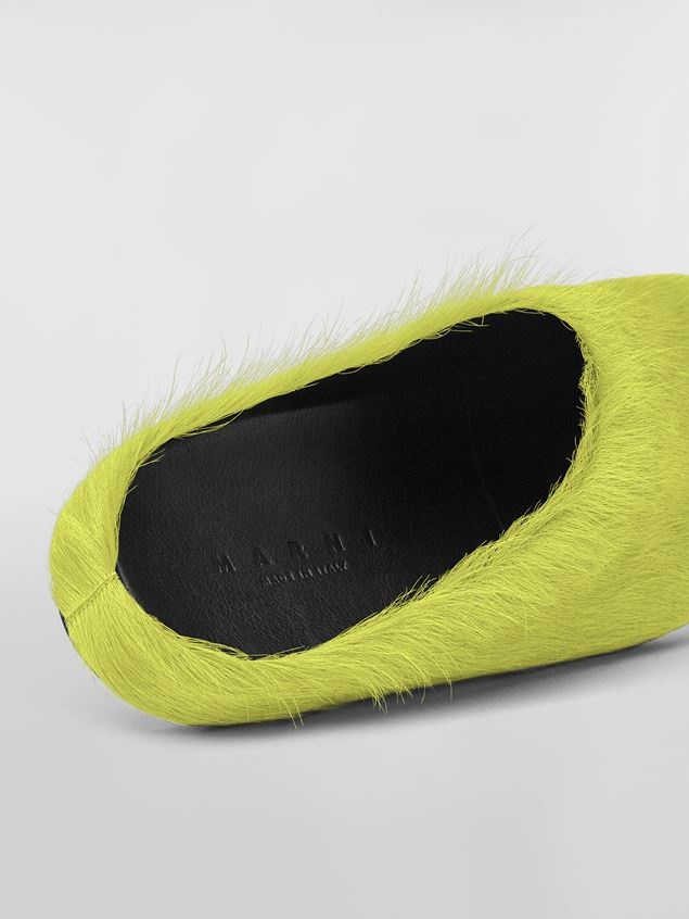 LIME LONG-HAIR CALFSKIN FUSSBETT SABOT - 5