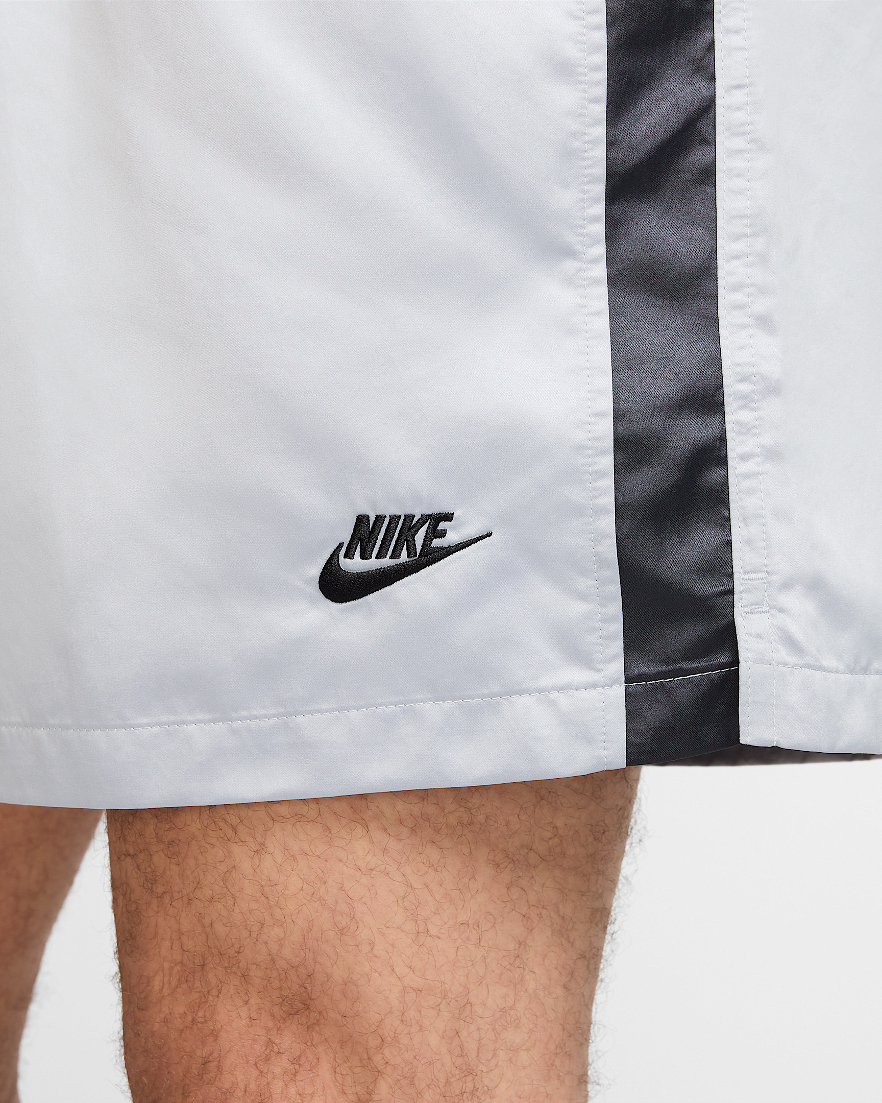 Nike Sportswear Club Men's Flow Football Shorts - 7