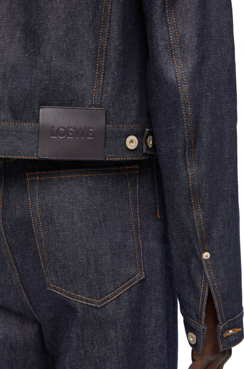 Trucker jacket in denim 5