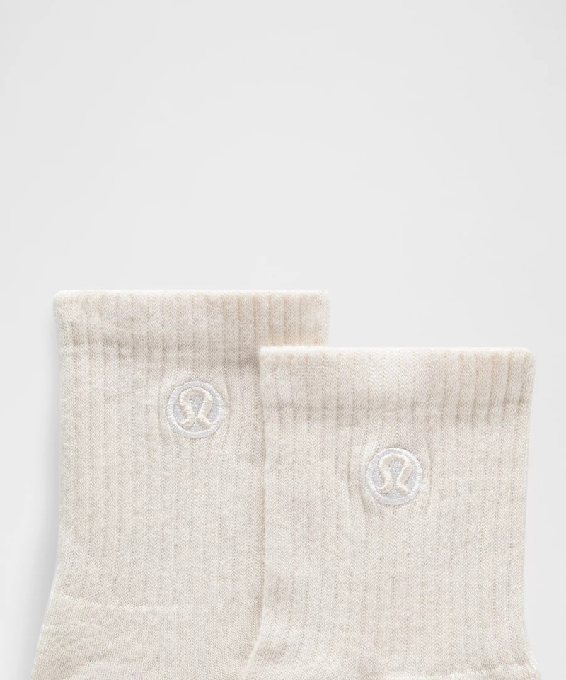lululemon Unisex Daily Essential Quarter Socks *3 Pack outlook