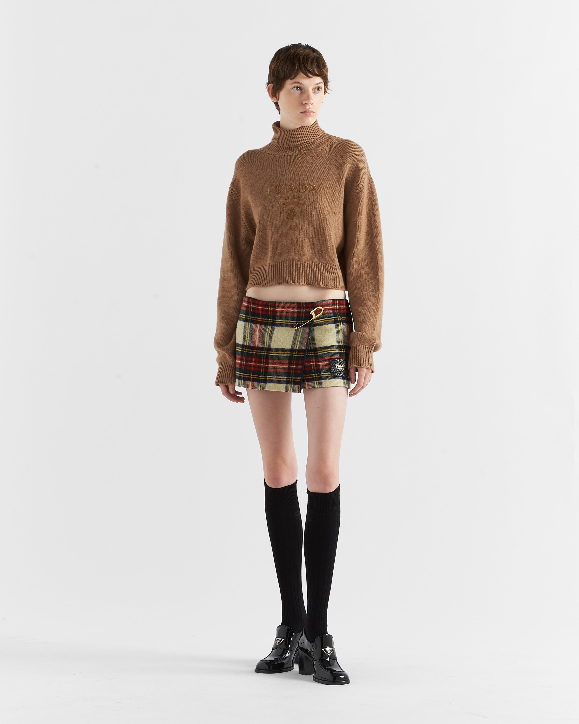 Plaid miniskirt with safety pin - 2