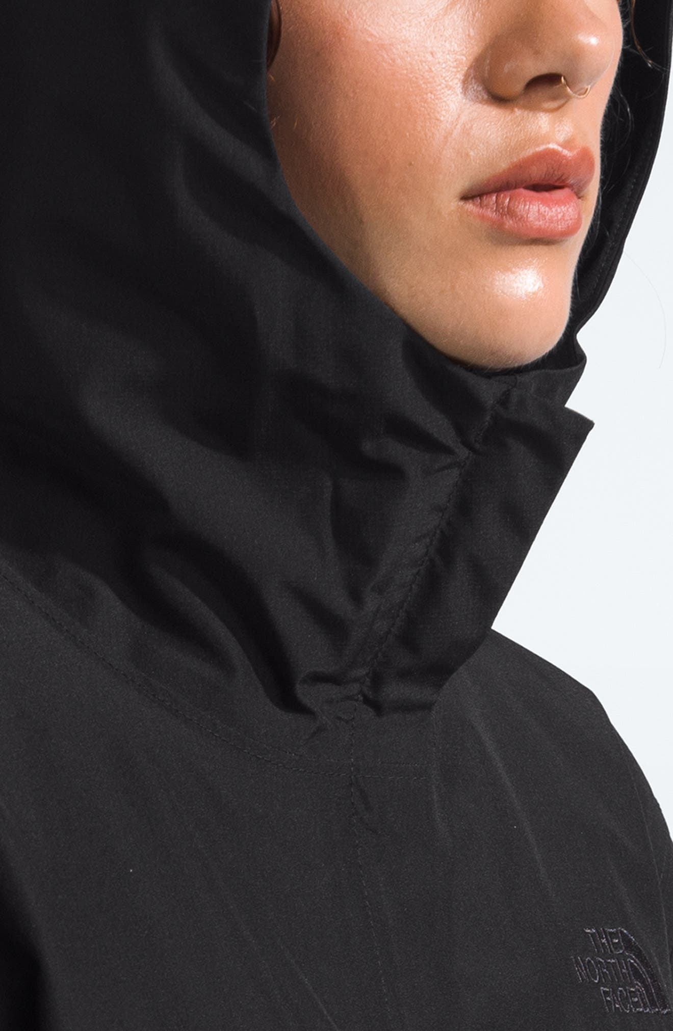 The North Face Daybreak Water Repellent Hooded Jacket in Tnf Black-Npf at Nordstrom - 4