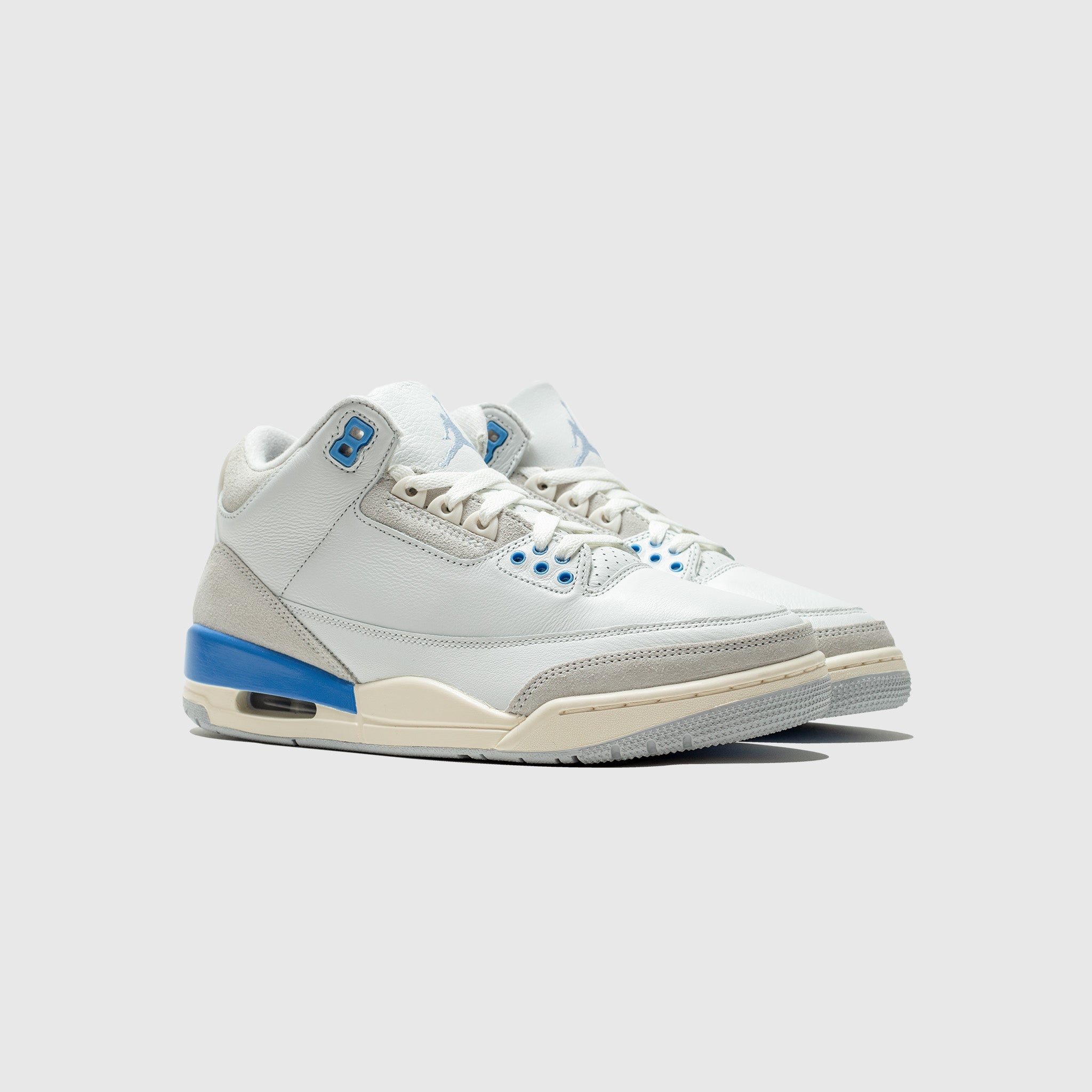 AIR JORDAN 3 RETRO "LUCKY SHORTS" - 2