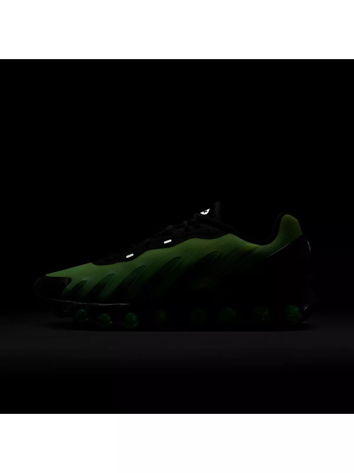 Air Max Dn8 "Volt" Men's Shoe - 7