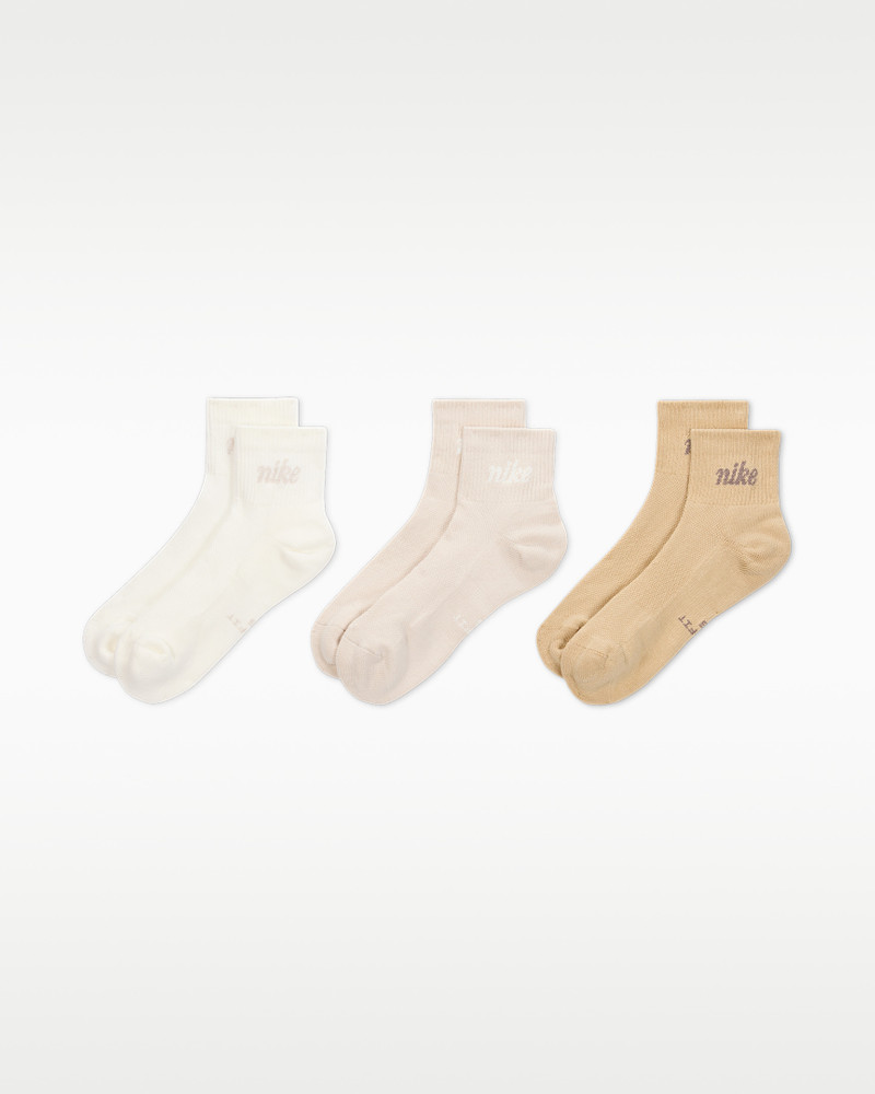 Nike Nike Everyday Elevated Ankle Socks (3 Pairs) outlook