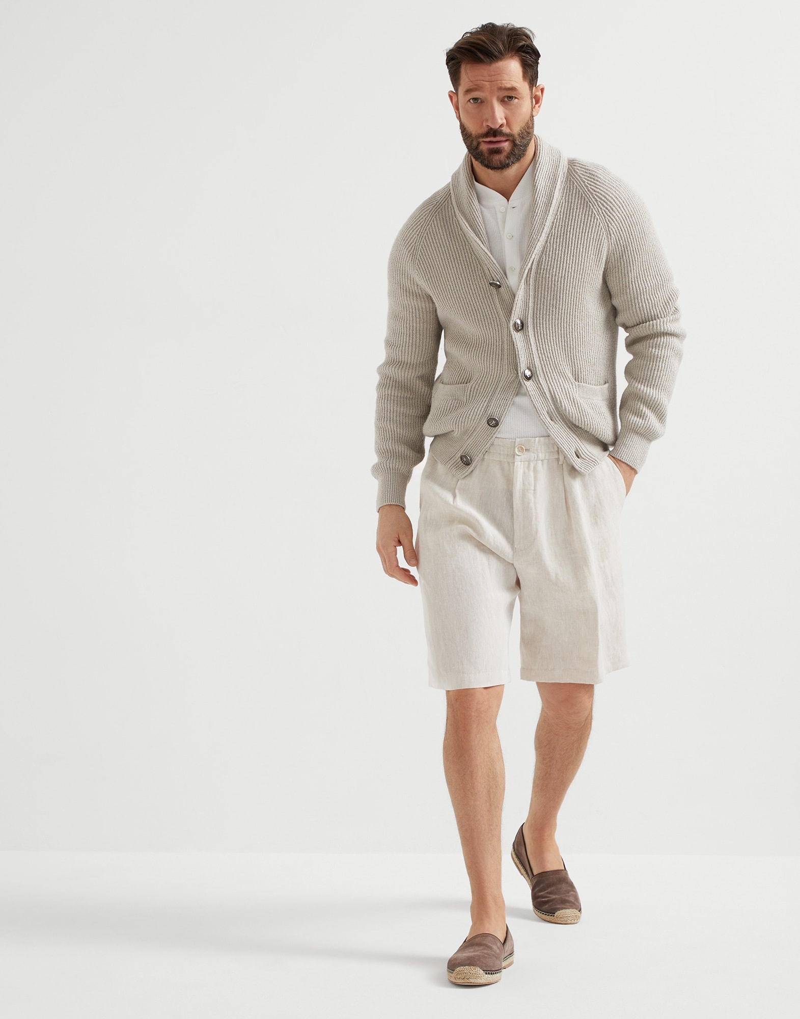 Lightweight linen Bermuda shorts with elasticated waistband - 4