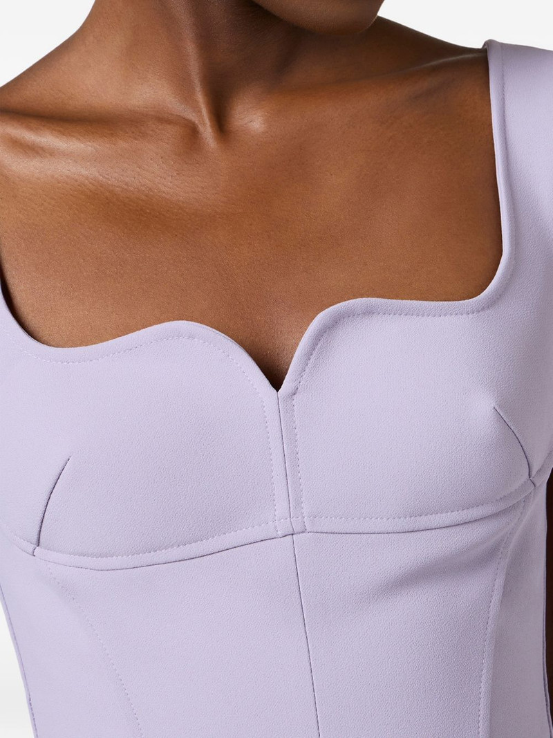 sweetheart-neckline top 3