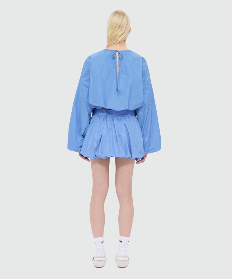 Light blue cropped taffeta blouse with balloon silhouette 3