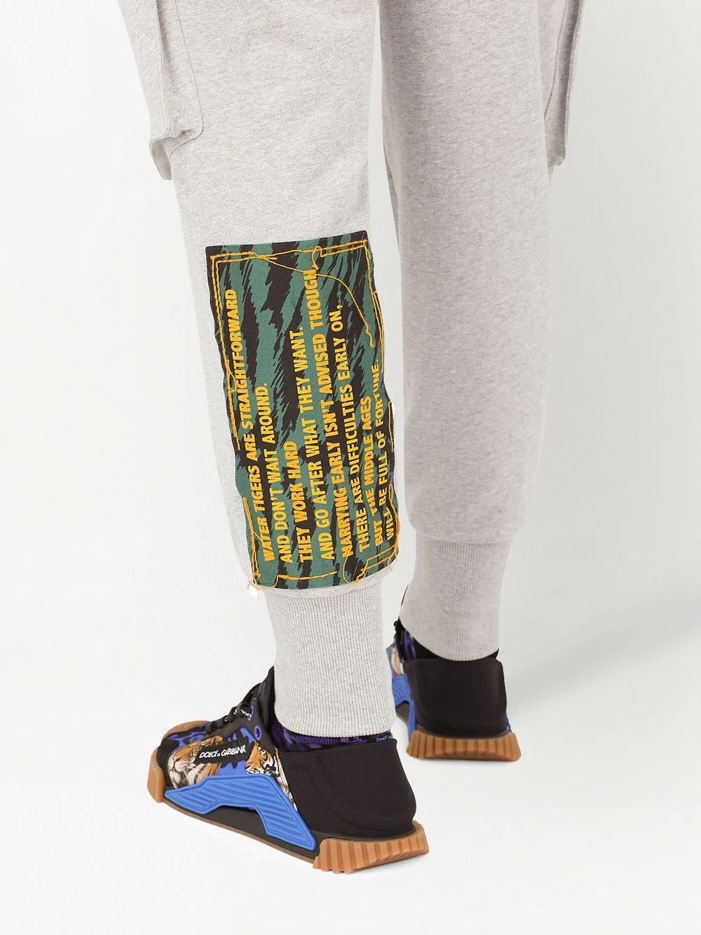 text-print joggers - 5