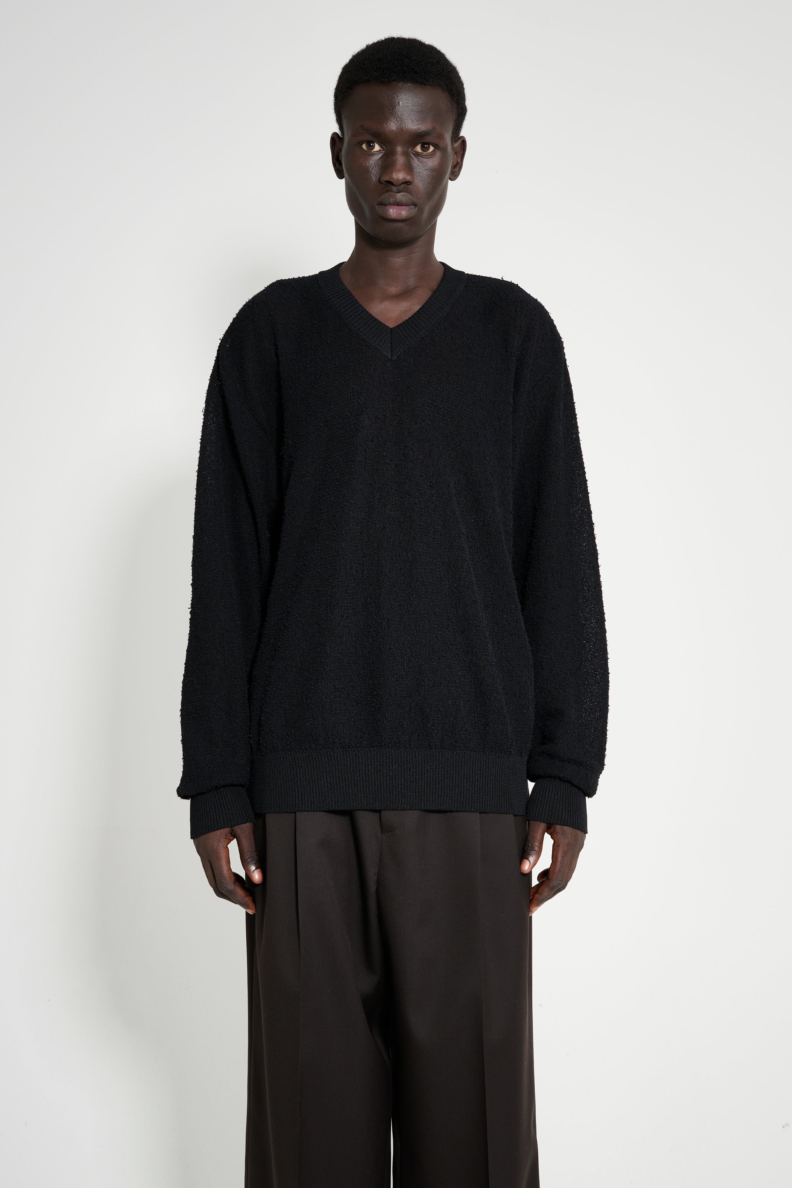 ssstein SSSTEIN SHEER LIGHT KNIT V NECK LS BLACK | REVERSIBLE