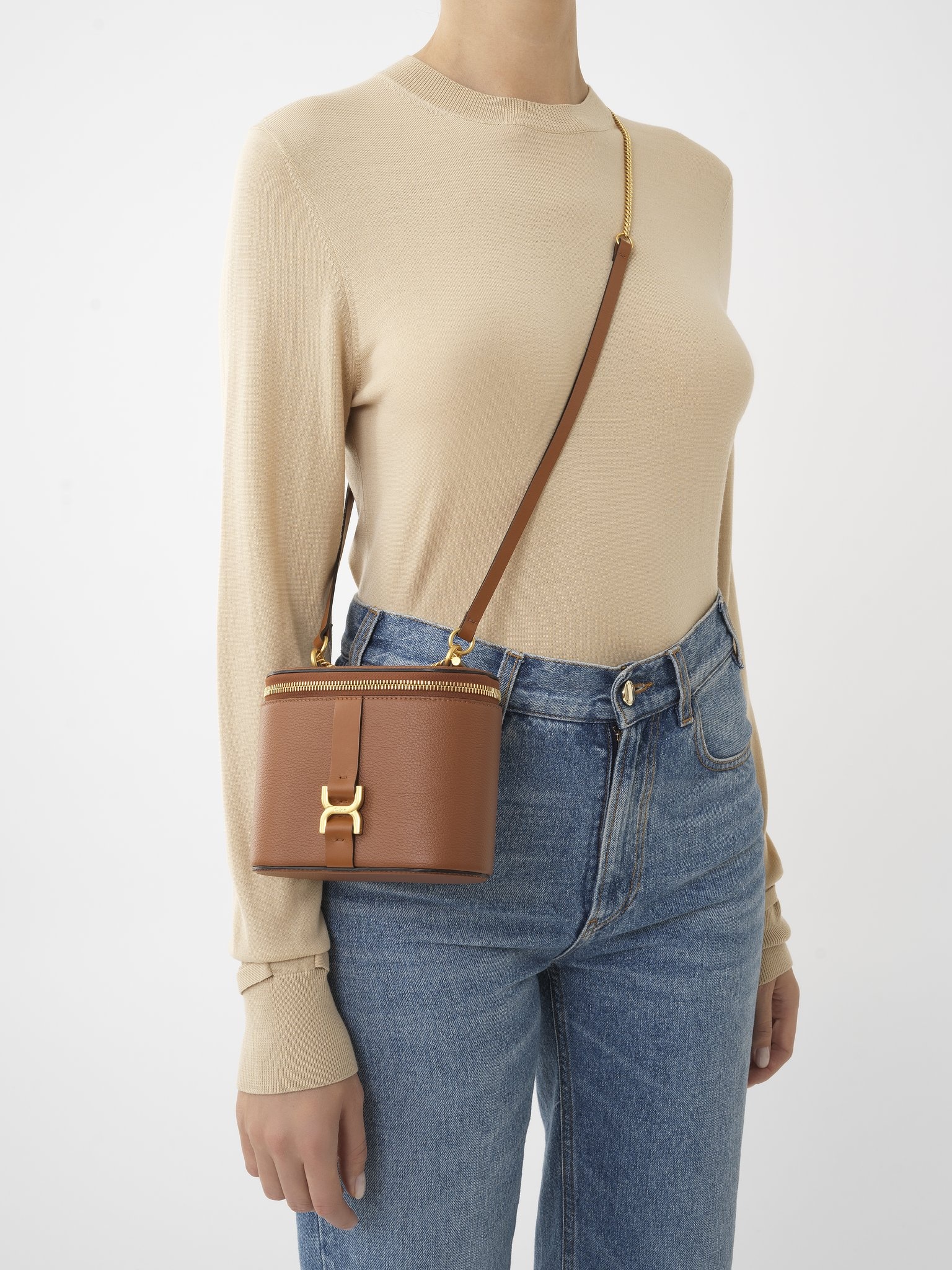 MARCIE MINI VANITY ON CHAIN - 6