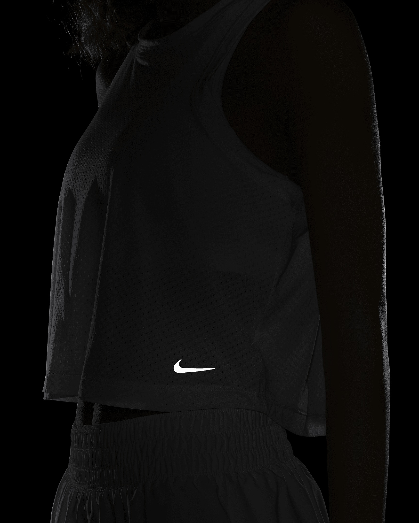 Nike One Classic Breathe Women's Dri-FIT Cropped Tank Top - 6