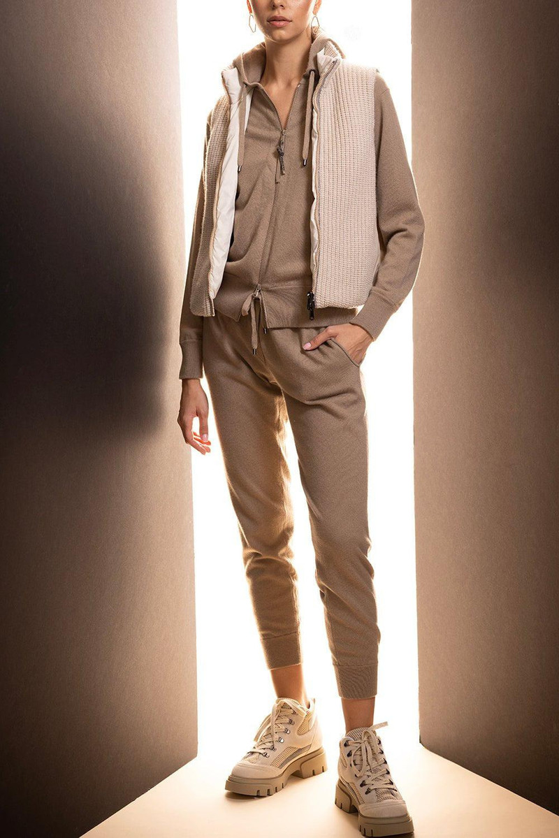 Brunello Cucinelli Shiny Pocket Terry Trousers outlook