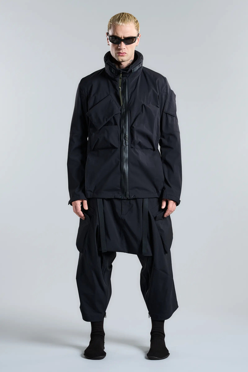 ACRONYM J47A-E Mサイズ ACRONYM J47A-E Encapsulated Nylon Interops Jacket | REVERSIBLE