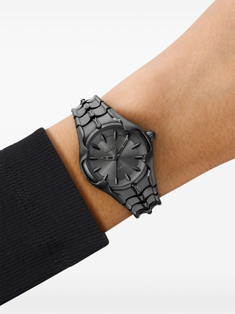 Diesel Dz5603 32mm outlook