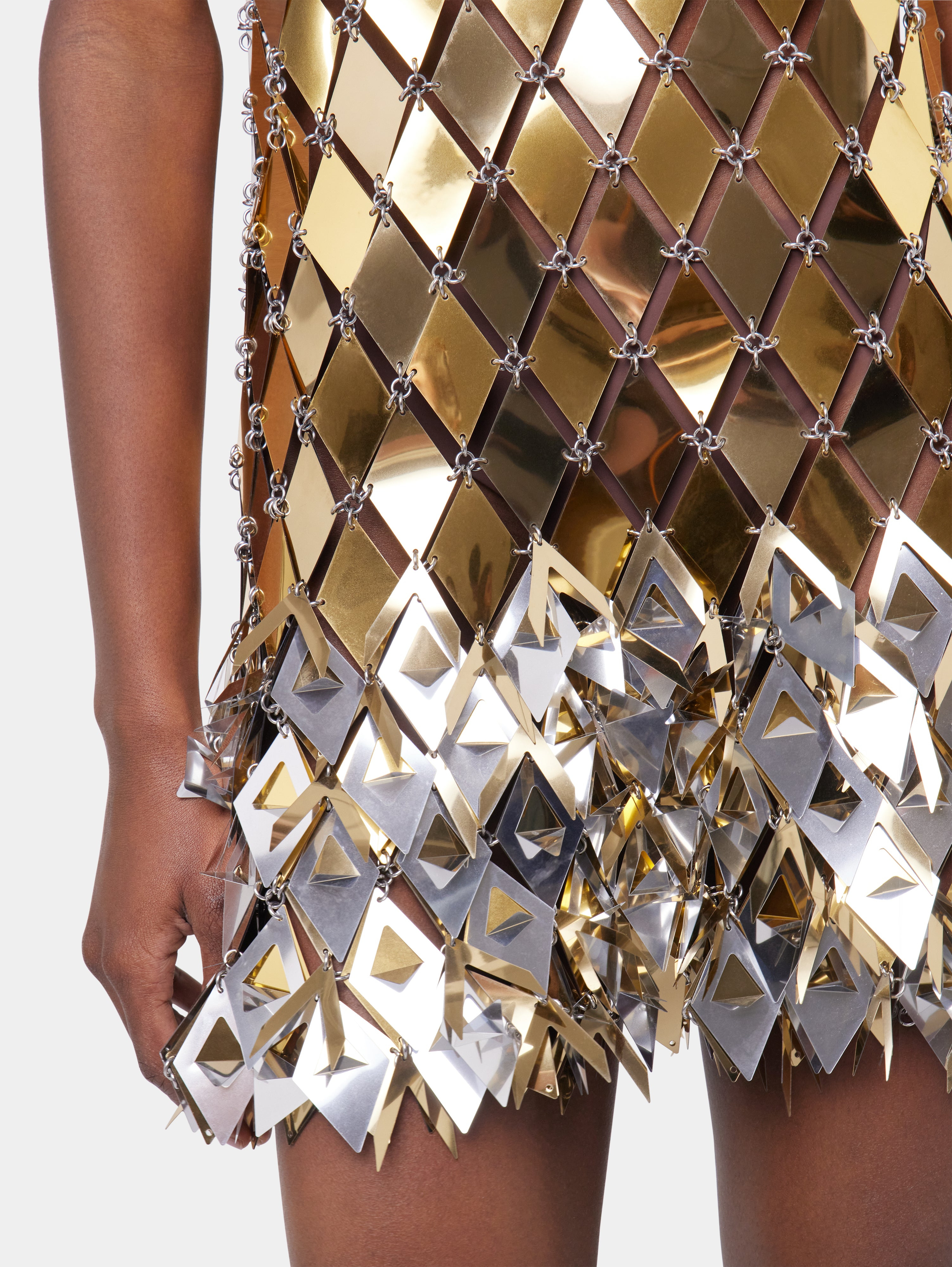 GOLD SHORT DRESS IN ASSEMBLY - 8