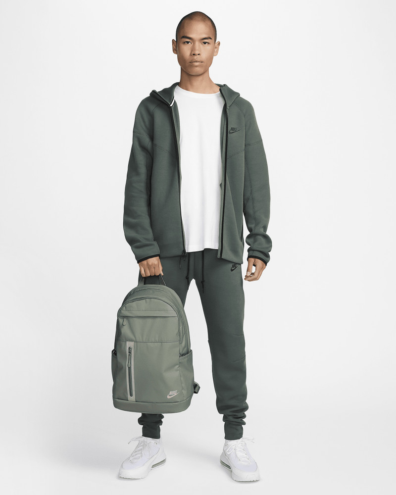 Nike Elemental Premium Backpack (21L) 11