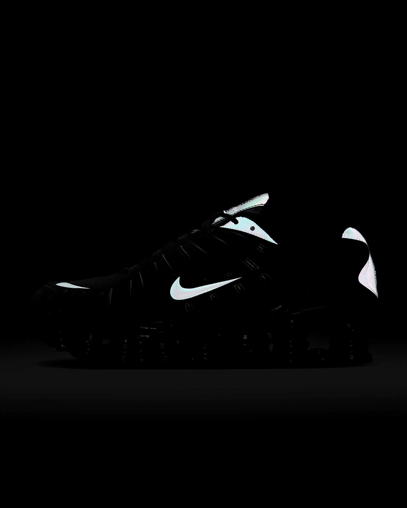 Nike Shox TL Men's Shoes with Reflective Accents - 9