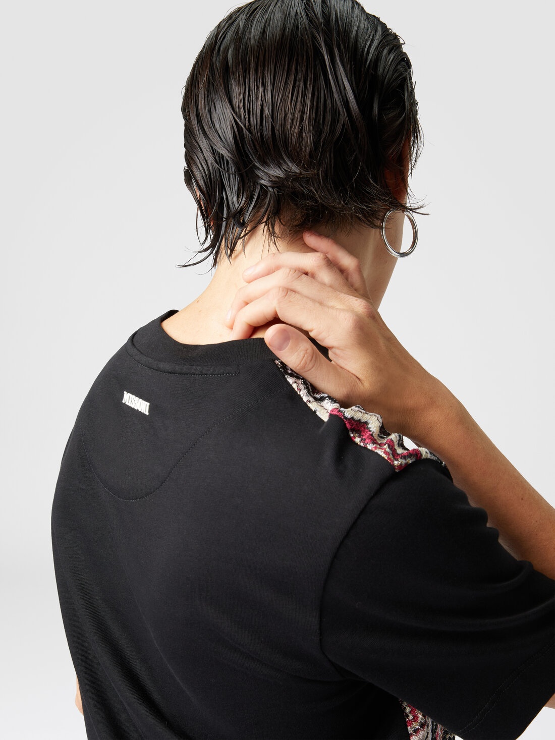 Crewneck T-shirt with lamé zig zag knit insert - 5