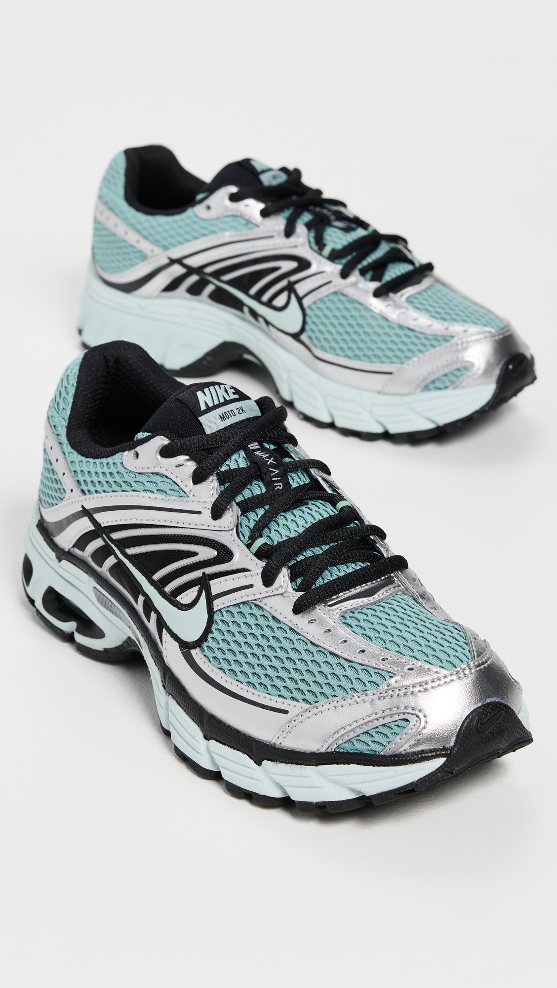 W Nike Air Max Moto 2k Sneakers - 4
