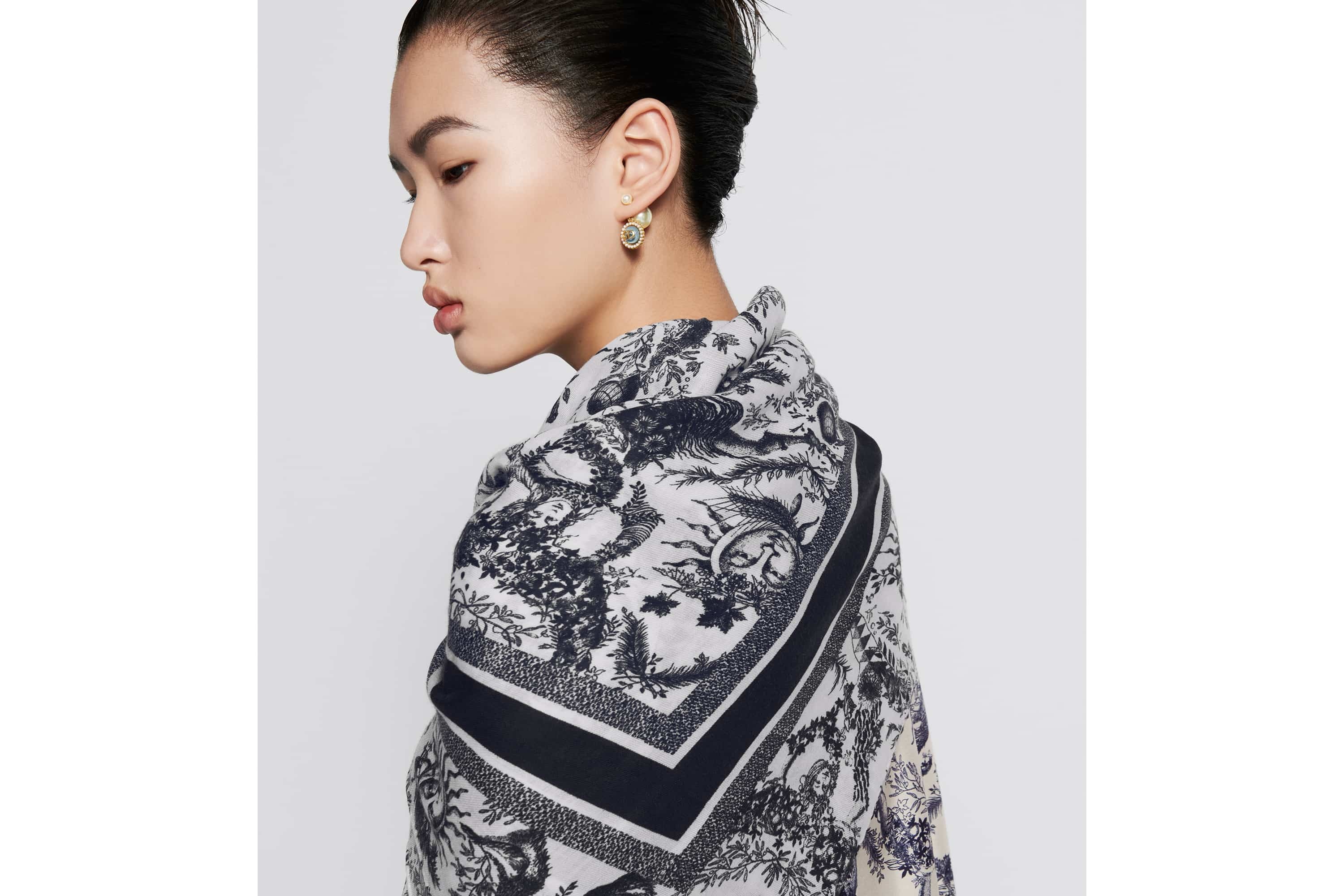 Toile de Jouy Soleil Shawl - 4