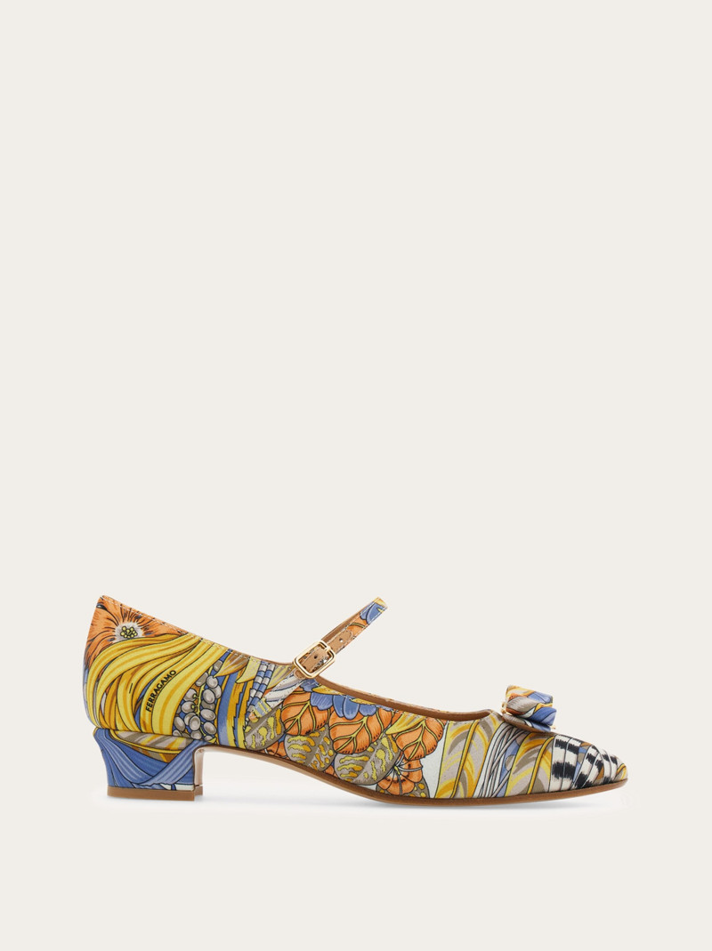 Vara bow Mary Jane 1
