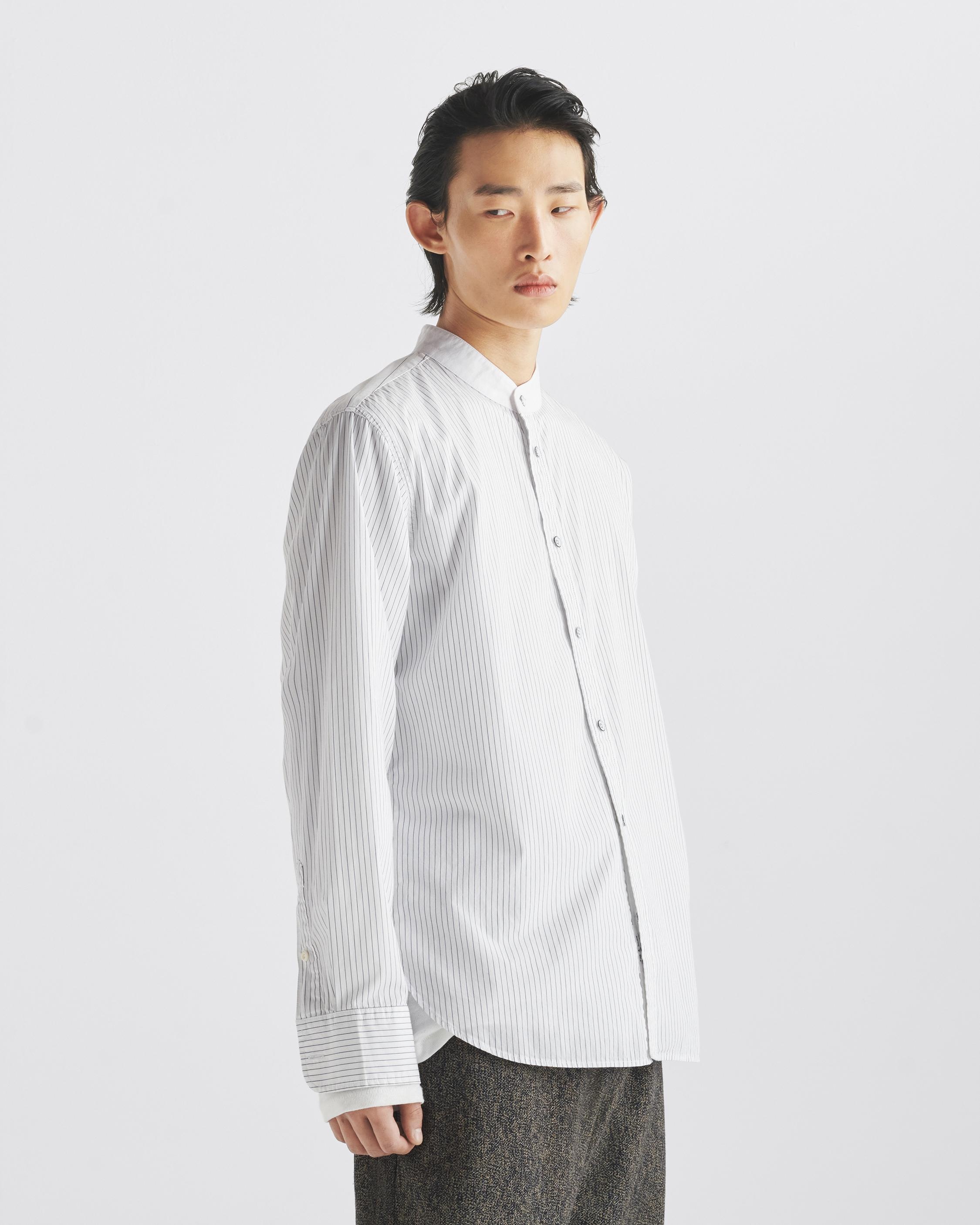 Landon Cotton Poplin Shirt
Relaxed Fit Button Down - 2