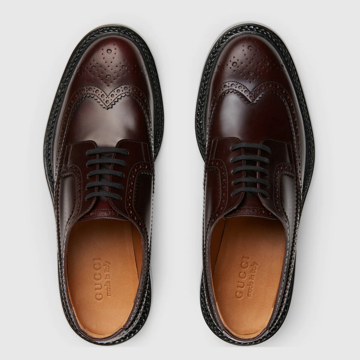 Men's lace-up shoe with brogue details - 3