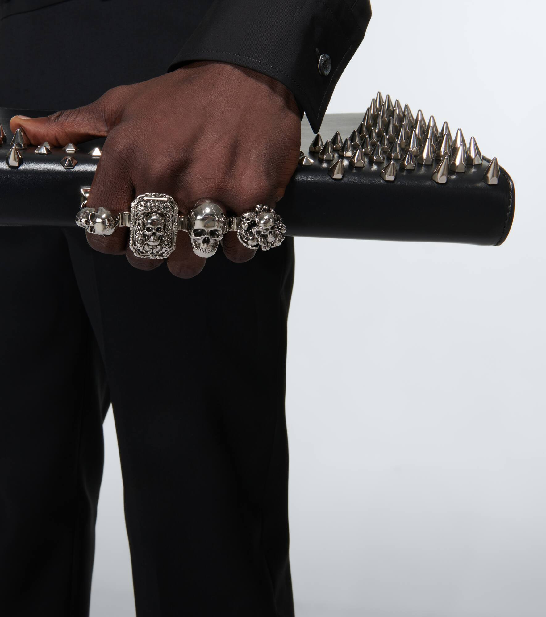 Four-Ring embellished leather clutch - 3