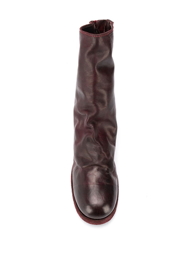 worn effect boots 4