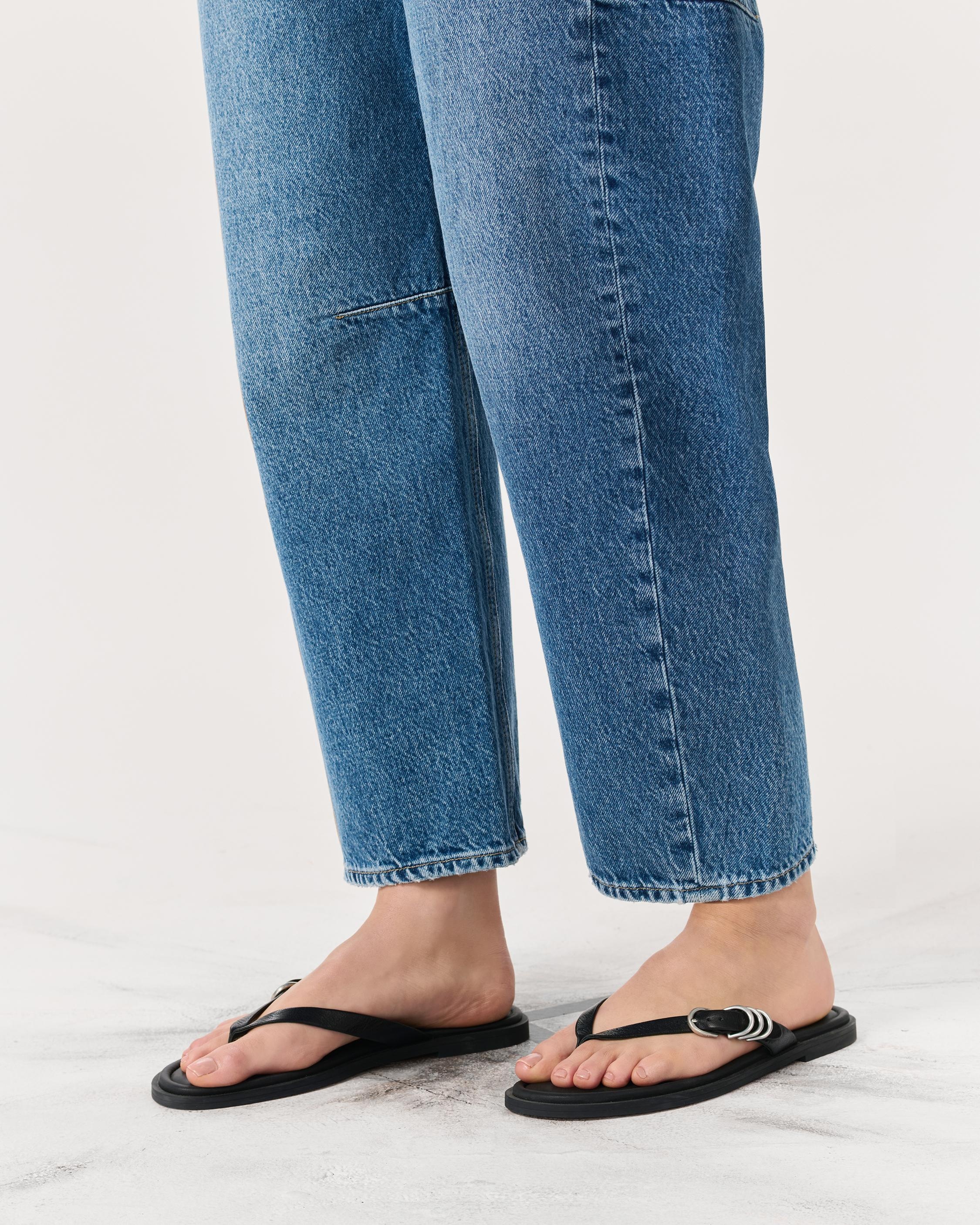 Gia Leather Thong Sandals - 2