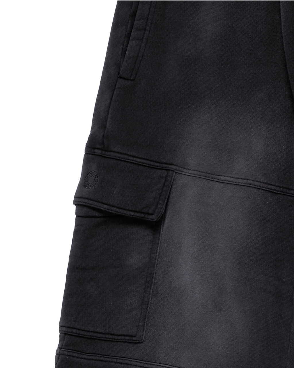 BLACK GARMENT DYE CARGO SHORTS - 3