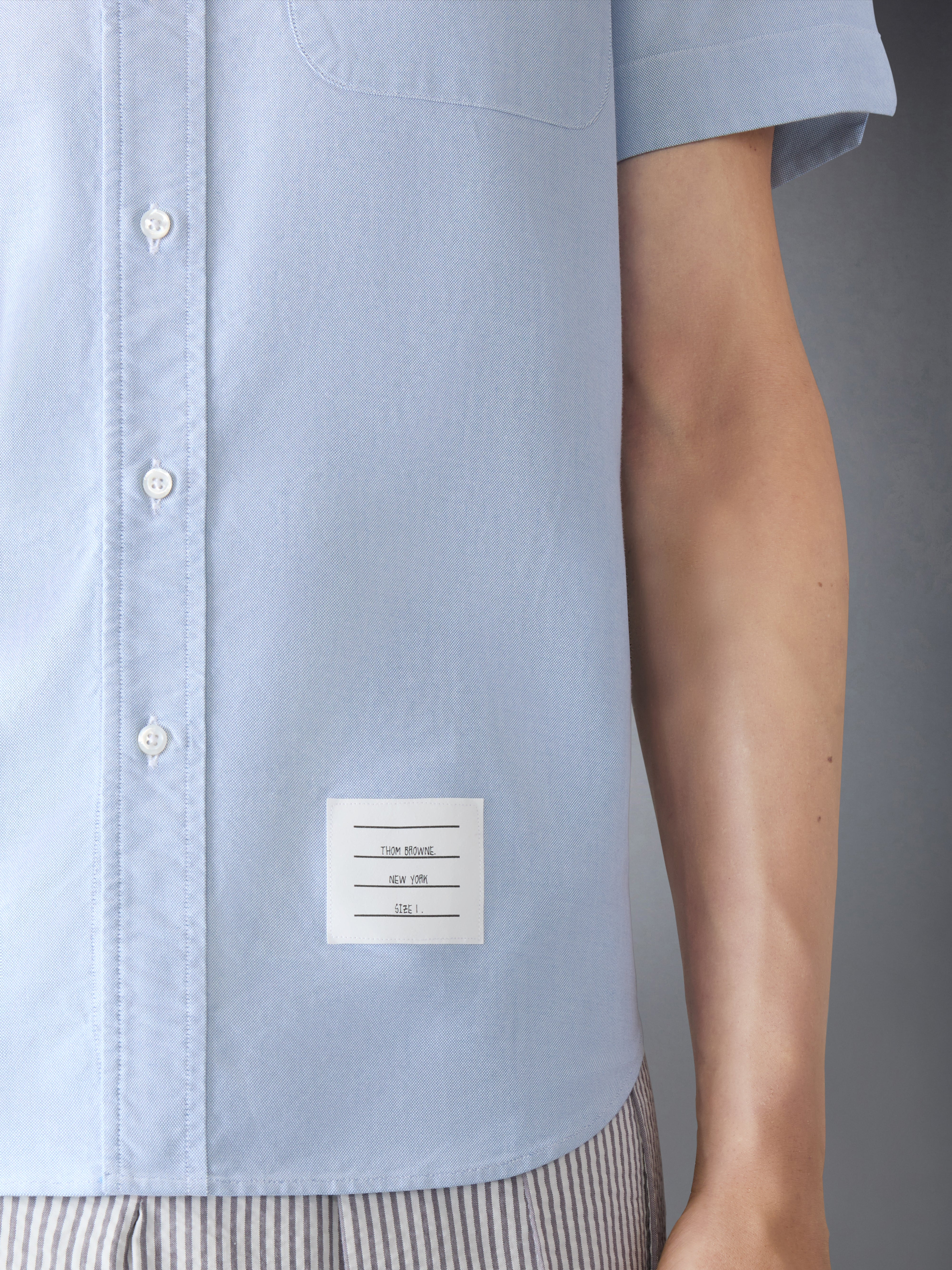 STRAIGHT FIT BUTTON DOWN SHORT SLEEVE SHIRT W/ CF GG PLACKET IN OXFORD - 7