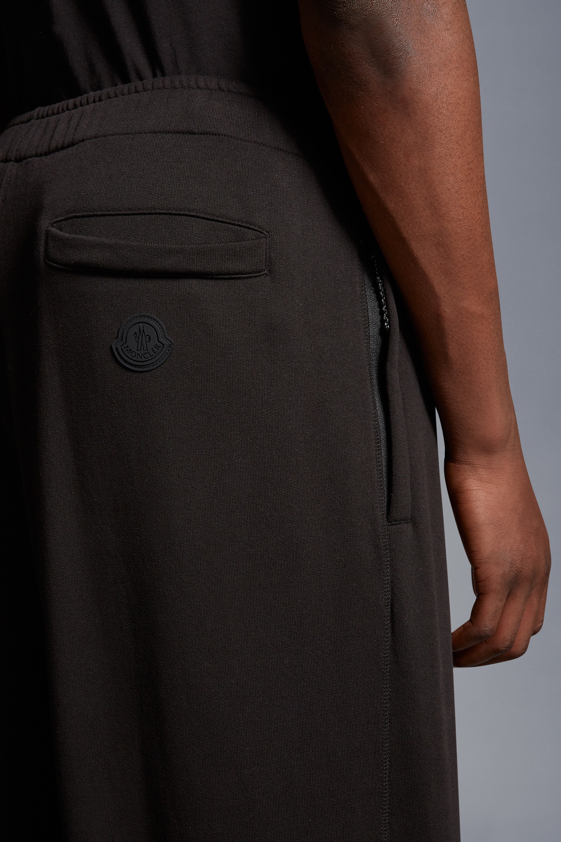 Logo Jogging Pants - 7