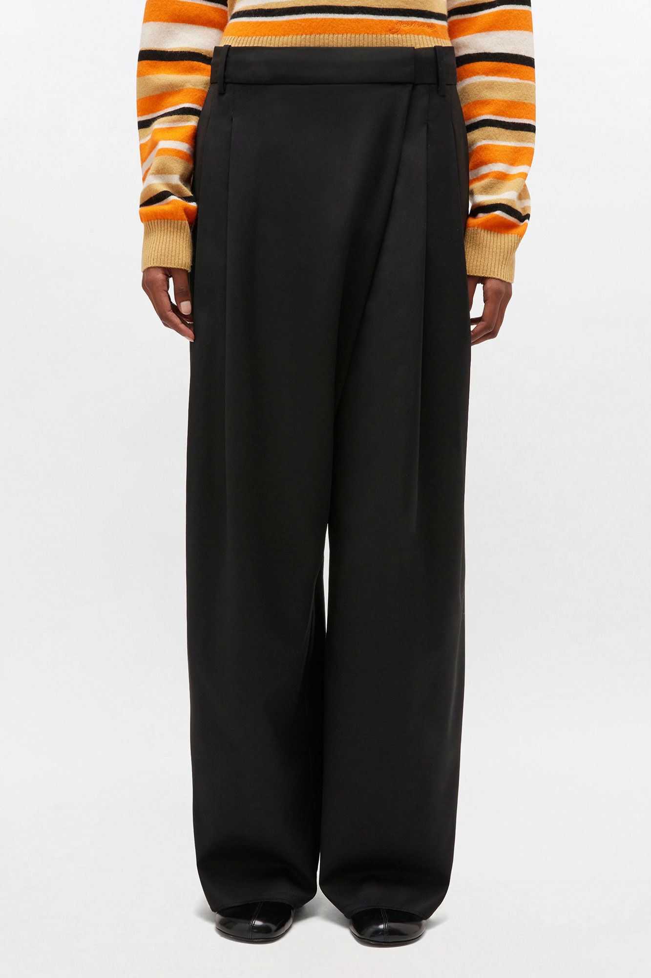 BLACK CROSS-OVER PANTS - 3