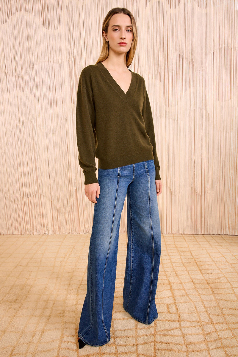 Ryla Cashmere V–Neck Pullover 4