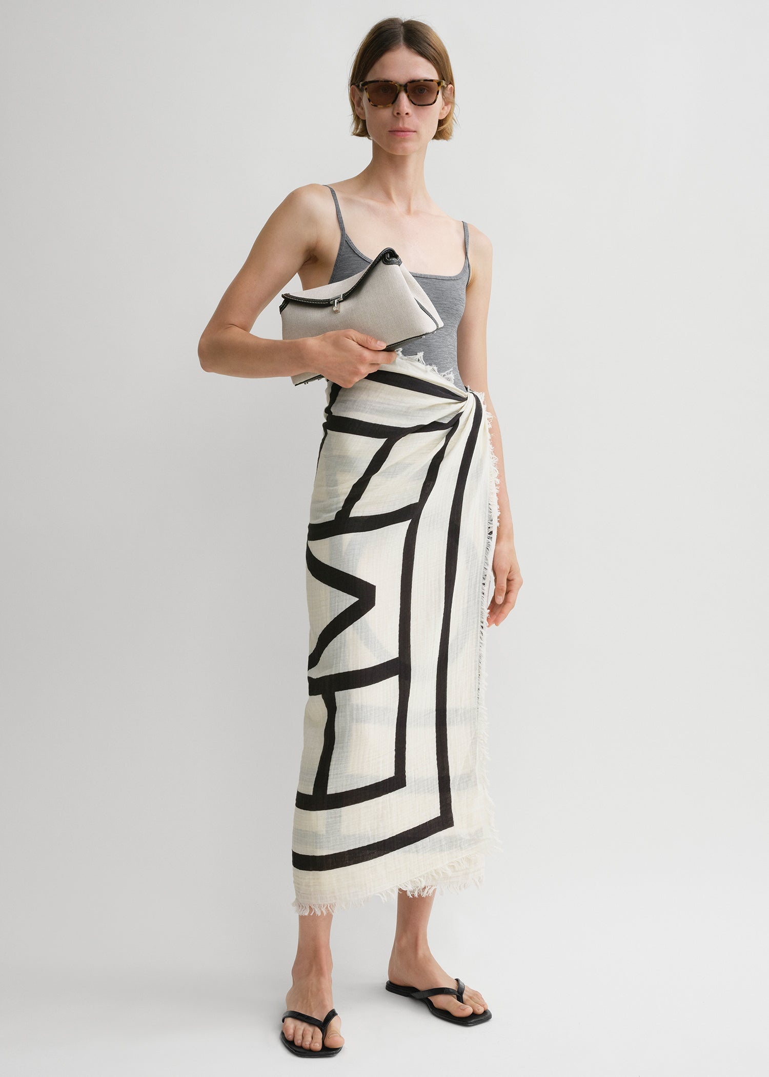 Monogram beach sarong ecru/black - 2